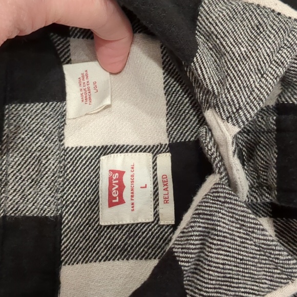 Levi's Men's Relaxed Fit Buffalo Plaid Flannel Size Large - Picture 7 of 13